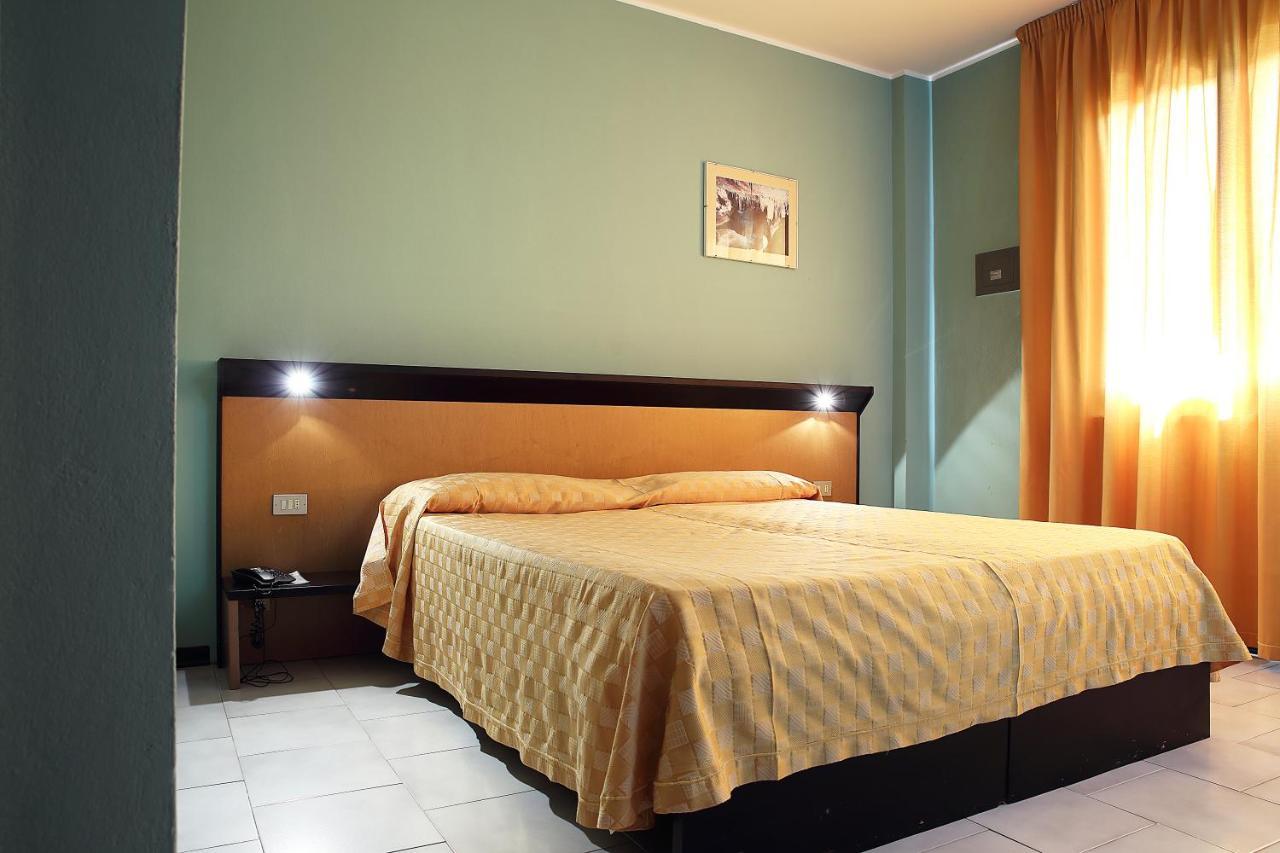 Green Sporting Club Hotel Alghero Kültér fotó